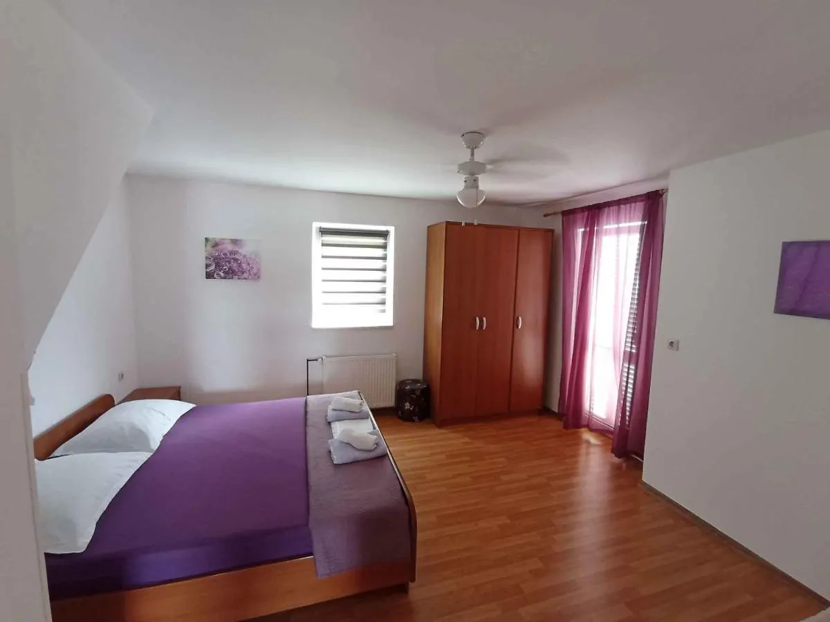 Apartments In Kampor - Insel Rab 43962 Croatia